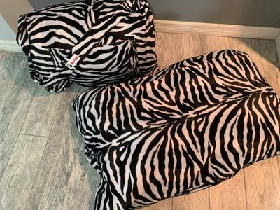 Zebra faux fur bag 1